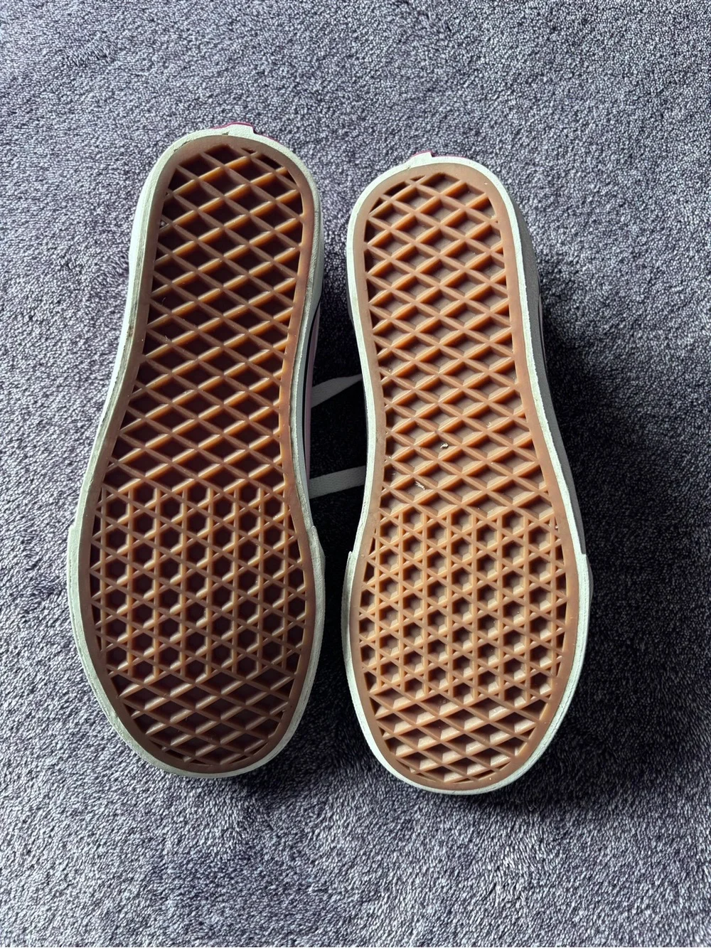 Vans low top